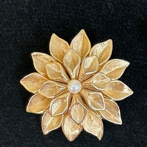 Vintage signed Boucher Dahlia Brooch